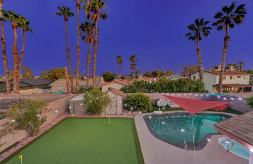 Strip-side Villa, 6 Beds, Pool, Mini Golf, Karaoke - Foto 35