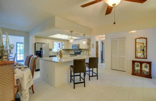 St Petersburg Home with Tropical Yard and Pool! - Foto 9