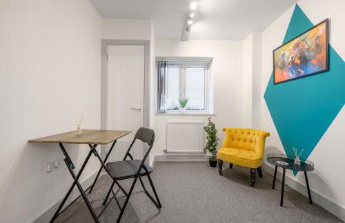 The Jockey Suite-Newmarket High Street-Two Double Bedroom Apartment - Foto 24