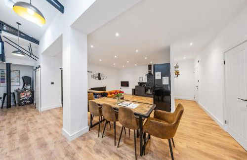 Elevated Escape - Hot tub, sauna, rooftop terrace - Foto 19