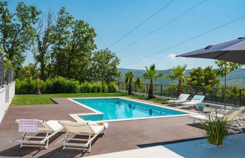 Villa Florinda with Pool and Prime Location near Split - Photo 19