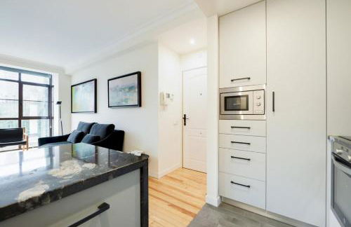 Bright Luxurious - 1BD 2BTH - AtochaRetiro - Photo 8