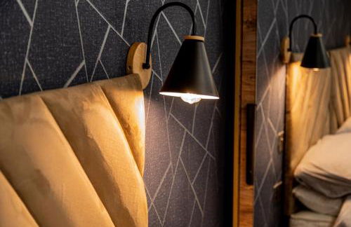 DJH Homes - VIP Luxury 2BR Grade ll Industrial House with Log Burner - JQ, Birmingham City - Foto 17