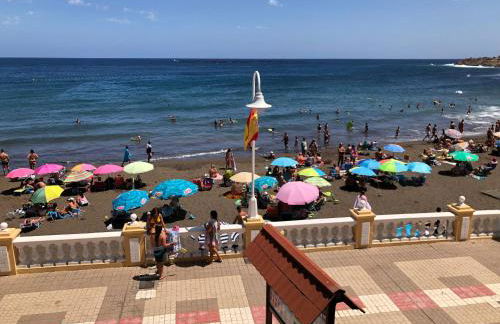 Espectacular en primera línea de la playa - Foto 13