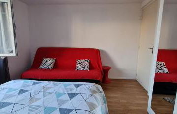 Belle Maison avec jardin RDC T3 de 70m2 Vacances ou cure thermale Rochefort - Foto 18