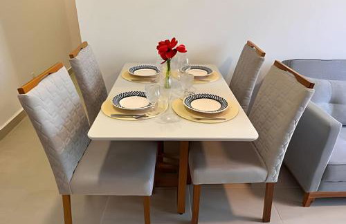 Apartamento na praia, 2 quartos e área de lazer - Foto 55