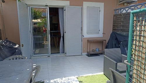 Janislove34 Maison 1 Chambre avec accès piscine dans résidence à Palavas les flots - Foto 2