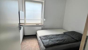 Oranienburg Unterkunft max 5P mit Garten - Foto 3