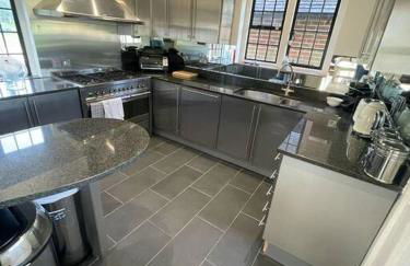 Picturebook cottage on prestigious polo estate - Foto 3