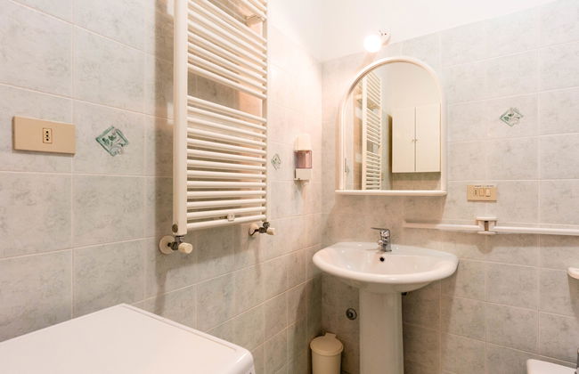 2 bedroom Apartment in Diano Castello with swimming pool and garden - Photo 20