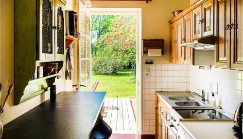 4 Bedroom Amazing Home In Bourgueil - Foto 5