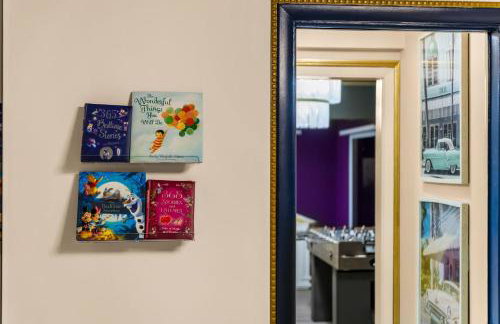 5 Min to Beach - Heated Pool Hot Tub 85 TV's BBQ Games - Foto 28