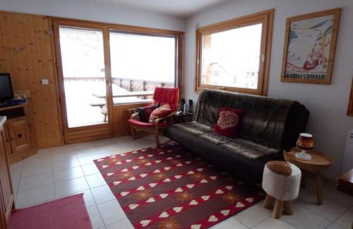 Appartement montagnard 6-7 pers, proche télécabines, RDC, parking fermé - FR-1-458-91 - Foto 1