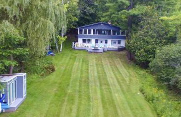 Tranquil Lakefront Cottage with Private Dock in Ticonderoga, New York - Foto 30