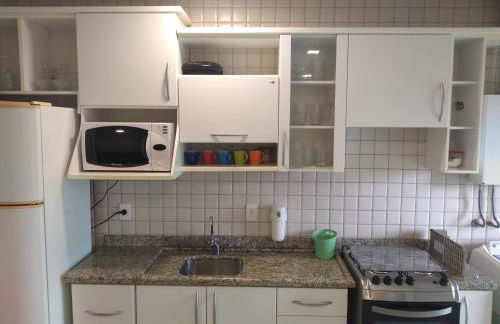 Apartamento de 2 quartos a 3 minutos a pé da praia de Cachoeira de Bom Jesu com águas calmas - Foto 8