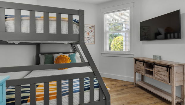 3br/2ba ~ Sleeps 6 ~ Pool Area ~ Public Beach Access! - Foto 4, Habitación