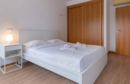 3 Bedroom Oeiras Wonder W/ Balcony by LovelyStay - Foto 42