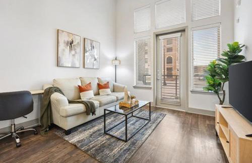 Serene Frisco Apt with Pool, EV Charger and Gym - Foto 1