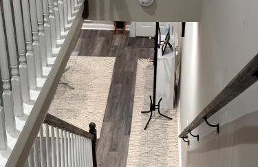 Modern Comfort in Historic East Baltimore Stylish 3BR Row Home - Photo 12