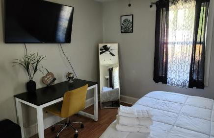 Hangout by firepit near USC with PET - Foto 14