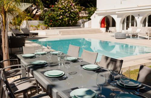 Marbella, Costabella - Beachfront Villa with Heated Pool - Photo 72