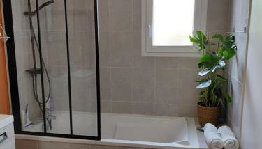 Maison la Gachère proche mer, forêt - Foto 3, Shower