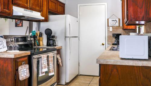 Congeniality and Comfort. All the essentials with class, 2 nights? 2 weeks? Stay, relax, work, or go out for fun. - Foto 3