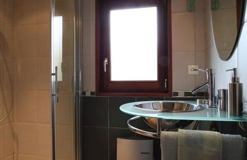 Ancien pigeonnier restauré avec terrasse, terrain clos et équipements bébé à Sarlanges, Retournac - FR-1-582-167 - Foto 3