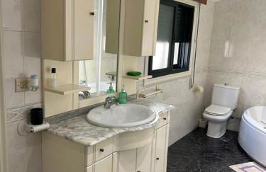 Casa Robleda, Piscina privada cubierta y Jacuzzi - Foto 10