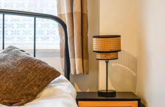 Cosy Wirral home near Liverpool with Free Parking! - Photo 13