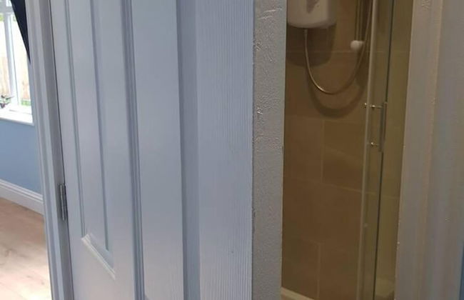 Cozy Studio in Luton - Photo 12