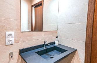 Acogedor estudio en Cuatro Caminos by beBalmy - Photo 10