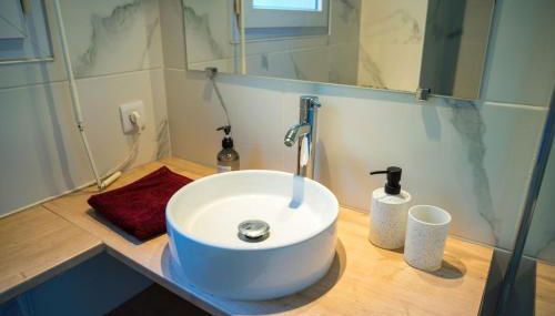 Cocon Azur, piscine, clim, à 5 min de la plage - Photo 5, towels