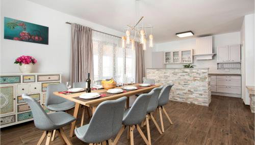 Gorgeous Home In Krmed With Wifi - Foto 3