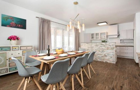 Gorgeous Home In Krmed With Wifi - Foto 3