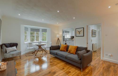 3 bedroom Windsor Garden apartment by Gleneagles - Foto 1