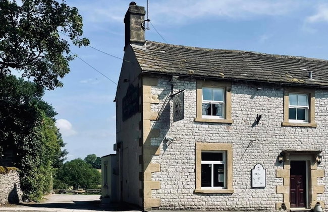 Cosy Apartment Above Village Pub - Photo 36