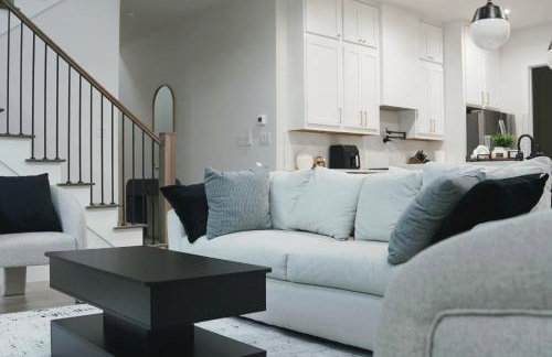 New Luxury 5BR 7BD Home Near Airport, Sleeps 10 plus - Foto 27