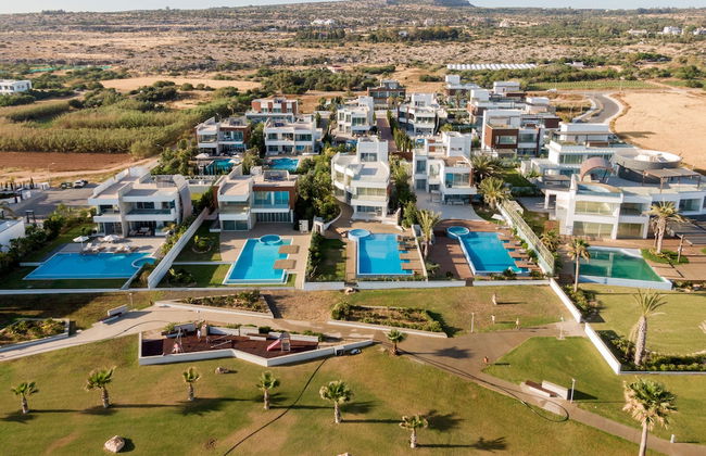 Tranquility Beachfront Villa - Photo 75