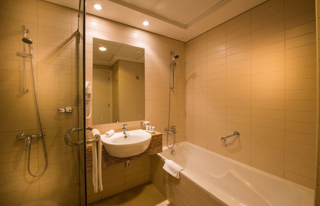 Oaks Liwa Heights Suites - Photo 30