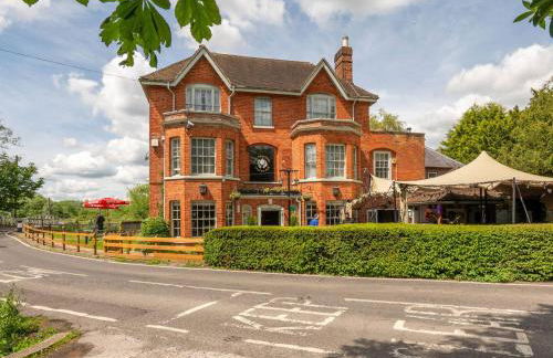 Modern, Well Presented 2-Bedroom Apartment, With Parking, Opposite Nirvana Spa - Pass the Keys - Foto 23