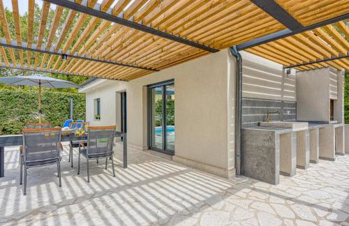 Villa Lana with Private Pool - Photo 12