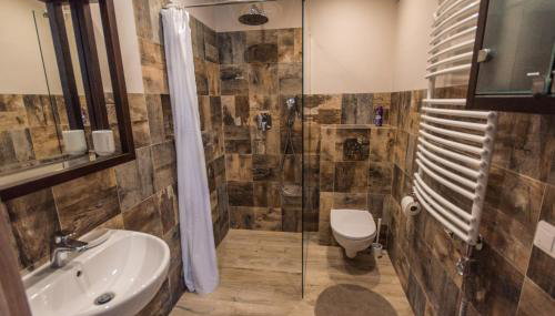 Apartament Parkowy - Foto 5, furniture, towels, Shower, heating