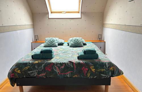 Le So Art, grande maison 4 chambres, terrain de pétanque, grand jardin clos, flipper, babyfoot, jeux Arcade, ping pong,1 km mer, proche golf, Port en Bessin, Bayeux et plages du débarquement, adaptée enfants - Foto 30