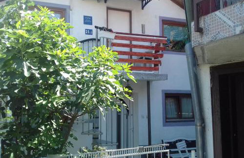 APARTMENT " Studio Green " free parking, self check-in - Foto 43