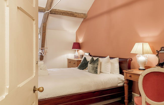 Artisan Hall Stunning Grandeur Cotswolds - Photo 10