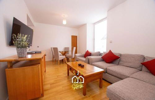 Affleck Stay 2 - SJA Stays - Modern 2 Bed Apartment - Photo 5