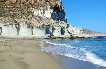 Exclusiva casa con encanto en Agua Amarga - Foto 78