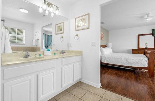 Vista Home near Disney - NEW heated hot tub - games room - Foto 16