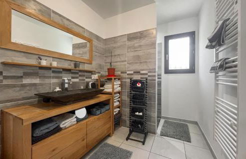 Gorgeous Home In St-Florent-Sur-Auzonne - Foto 28